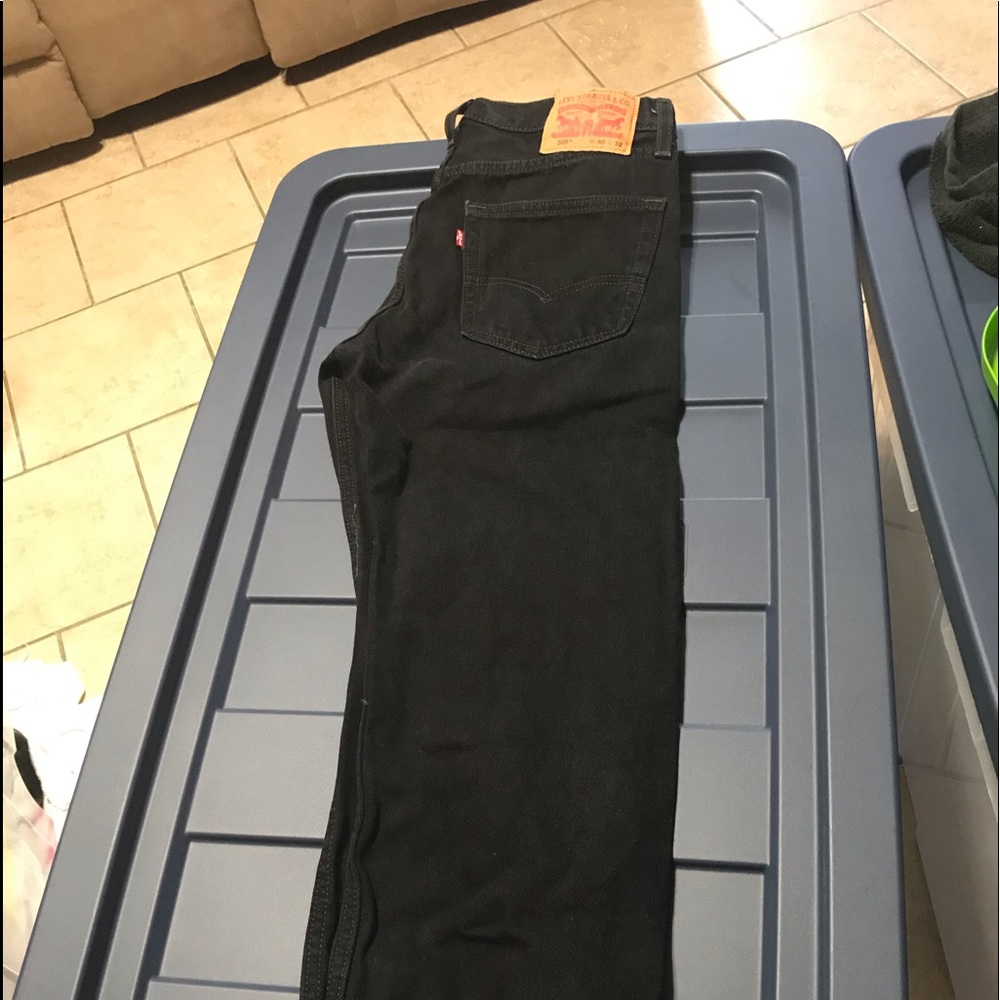Black Levis Jean